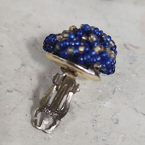 Vintage Blue, Gold, Black Seed Bead Clip on Earrings made in Japan - Picture 4 of 7